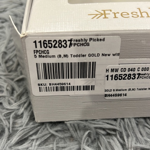 NEW • Freshly Picked • Fringe Leather Moccasins Heirloom Cream Gold Polka Dots 5 - Picture 4 of 4